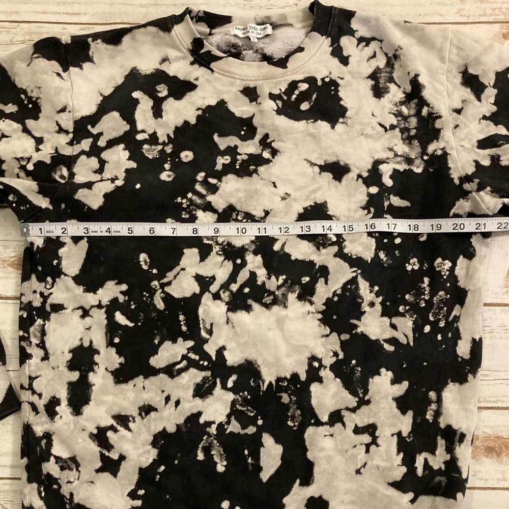 Brown Dyed Girl Black and Gray Tie Dyed Sweatshirt Small - Picture 3 of 8
